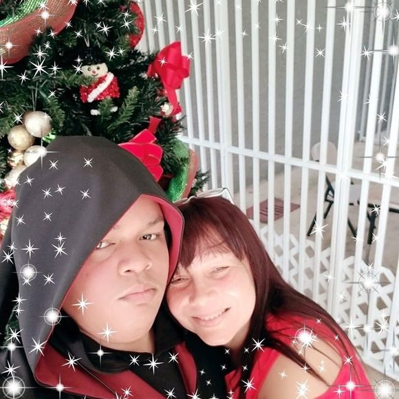 Meet your Posher, Janet - Picture 1 of 8